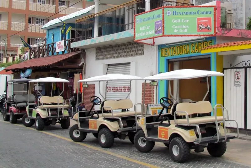 Alquilar un carrito de golf en Isla Mujeres