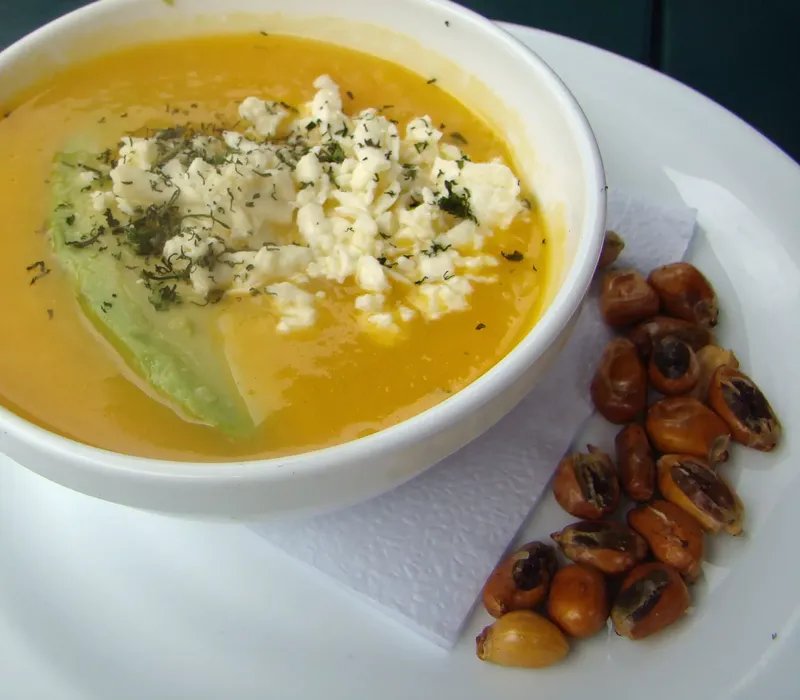 La sopa de patata es un plato popular en Quito.