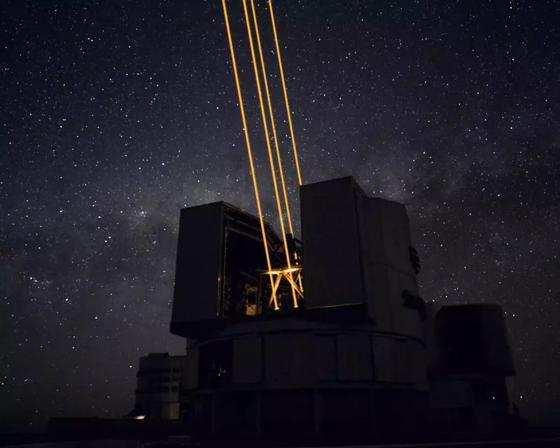 Láser de un telescopio del Observatorio Paranal en Chile