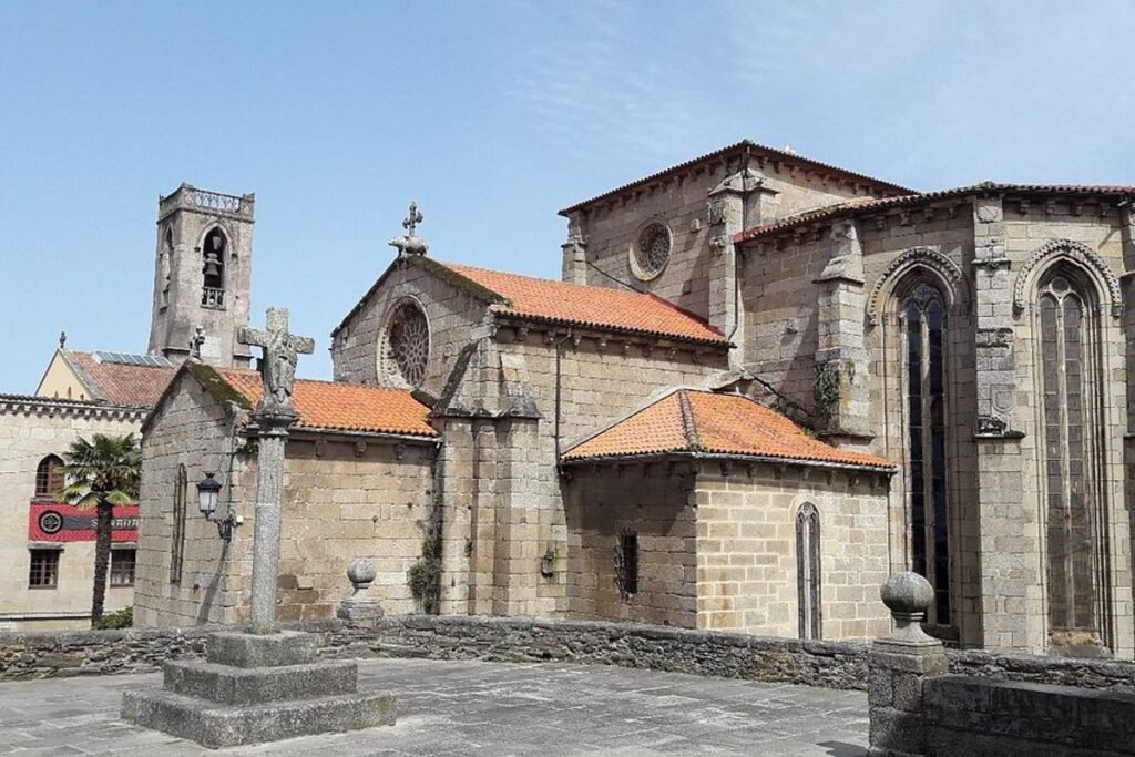 Descubre la riqueza arquitectónica de Betanzos: iglesias y catedrales para visitar