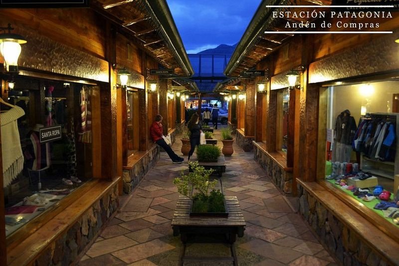 Estación Patagonia - Andén de Compras