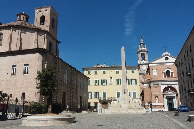 Piazza Federico II