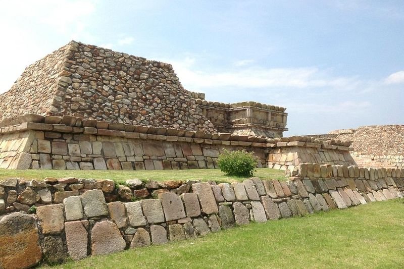 Zona Arqueológica de Plazuelas