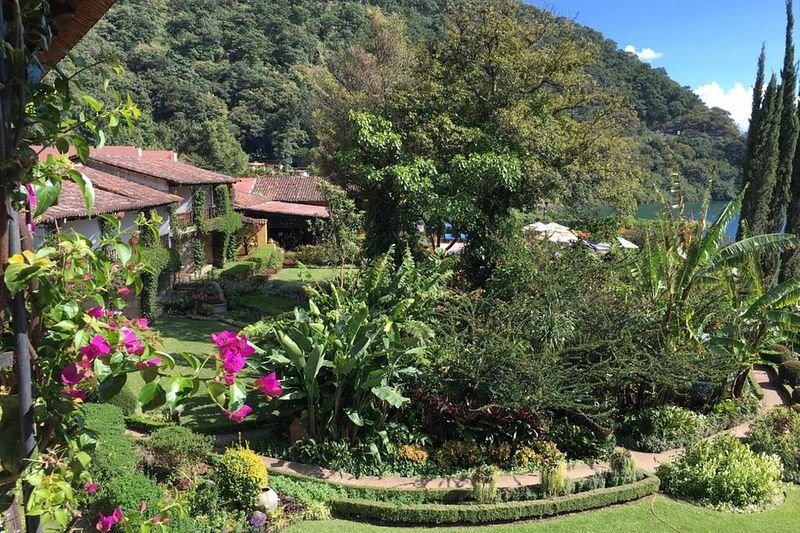 Hotel Atitlan Gardens