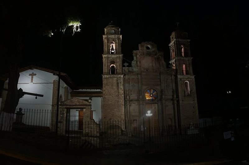 Santuario Santa María Ahuacatlán