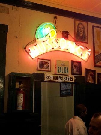 Explorando la vida nocturna: Los mejores bares y discotecas en Ensenada