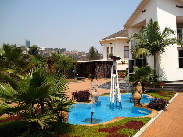 Centro Conmemorativo Kigali / Centro Conmemorativo del Genocidio de Gisozi
