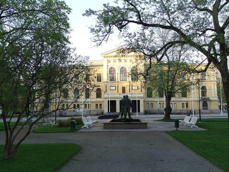 Kaupungintalo - City Hall