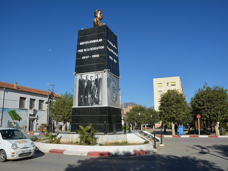 La Statue de Moustapha Ben Boulaid